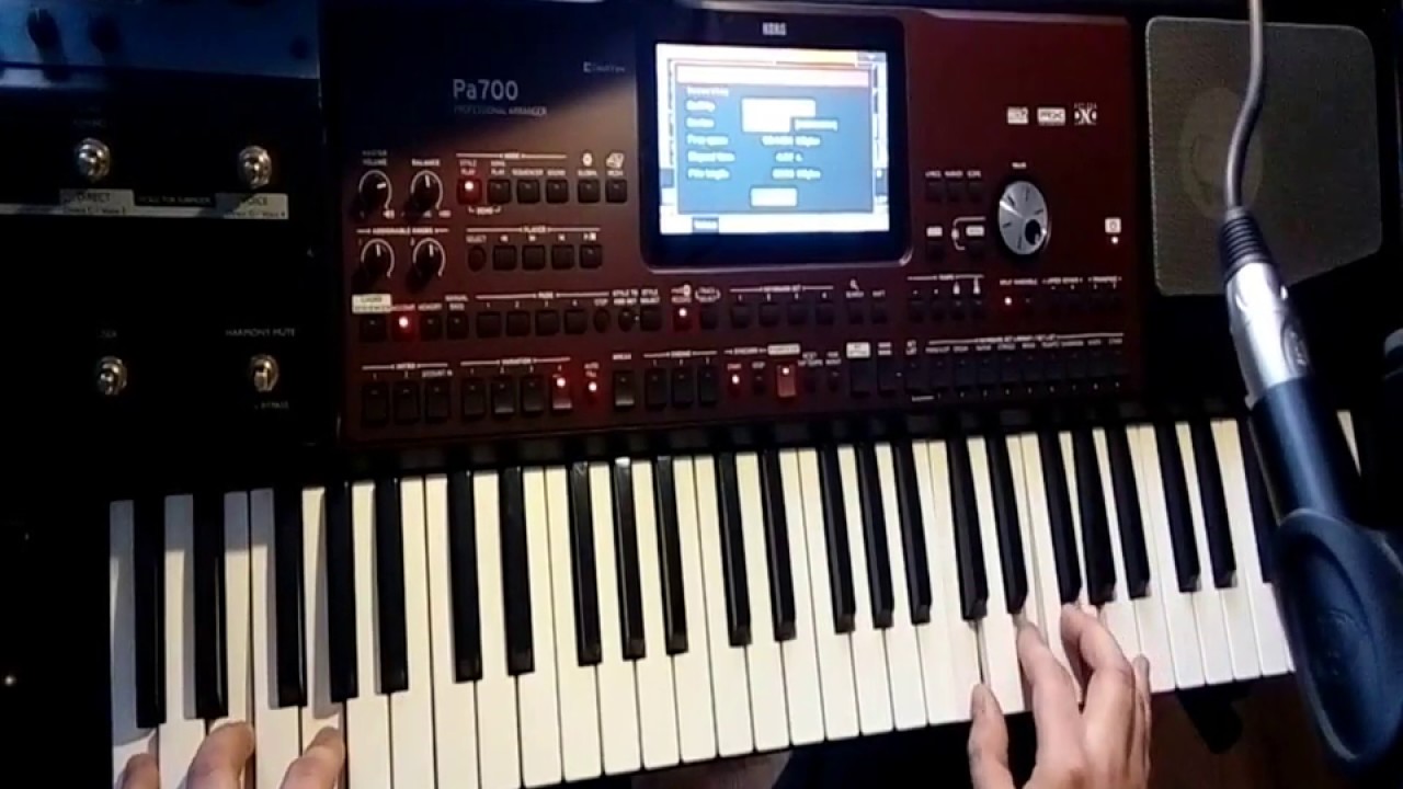 Dziewczyna z konwaliami Korg Pa700