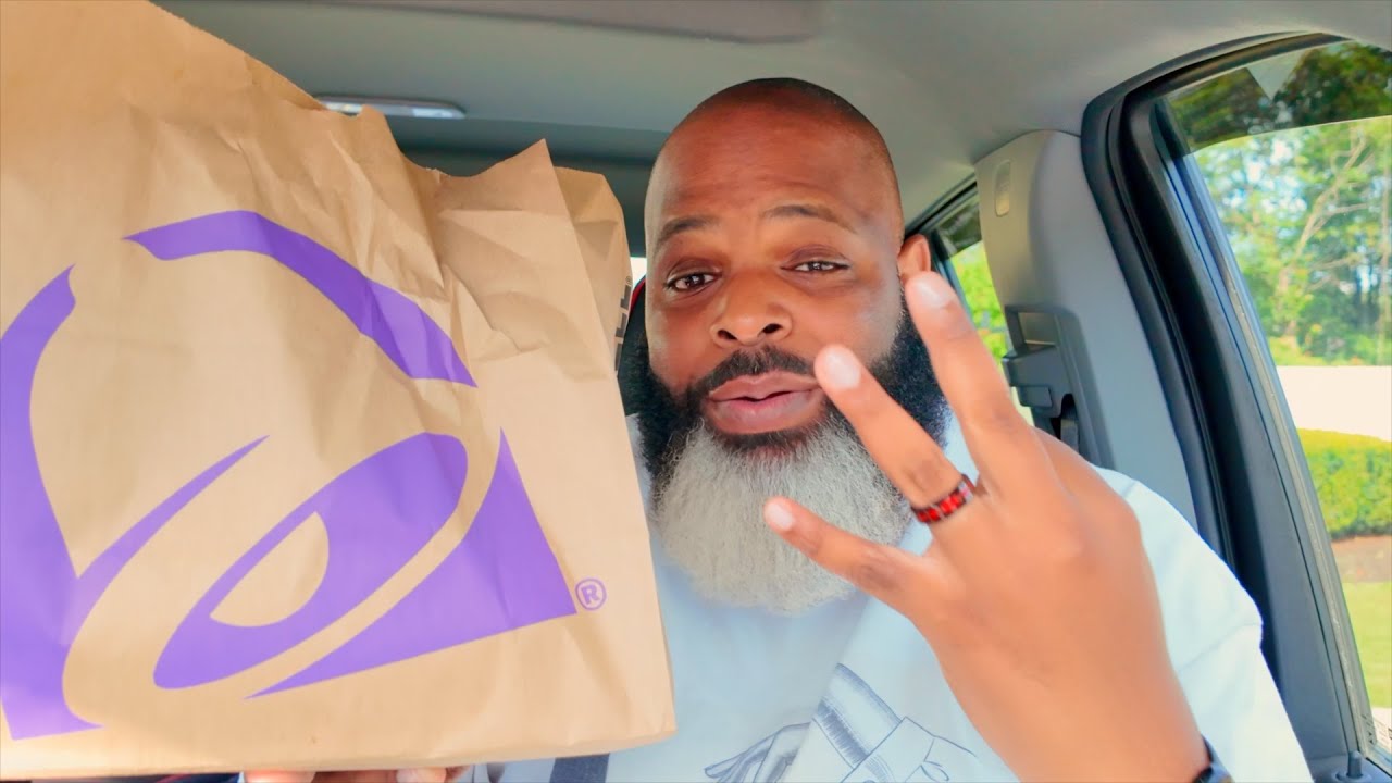 Taco Bell Sweet Chipotle Crispy Chicken Items Review!