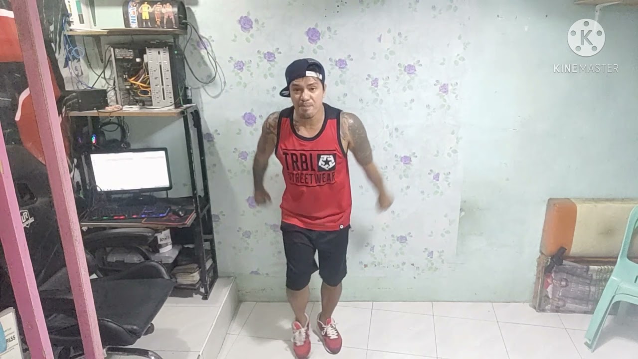 GLORIOUS DANCE STEP.