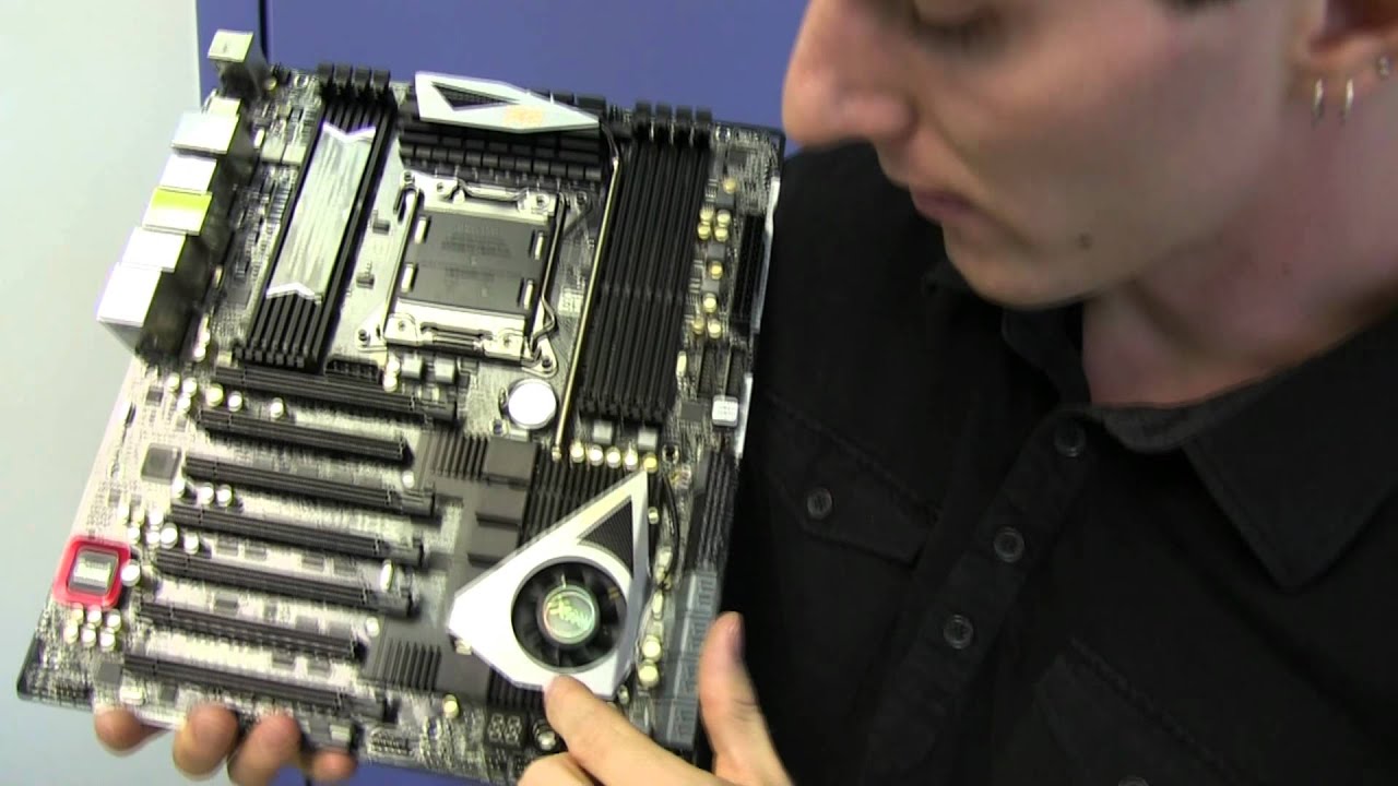 Asrock Extreme 11 X79 Gaming Motherboard Unboxing & First Look Linus Tech Tips