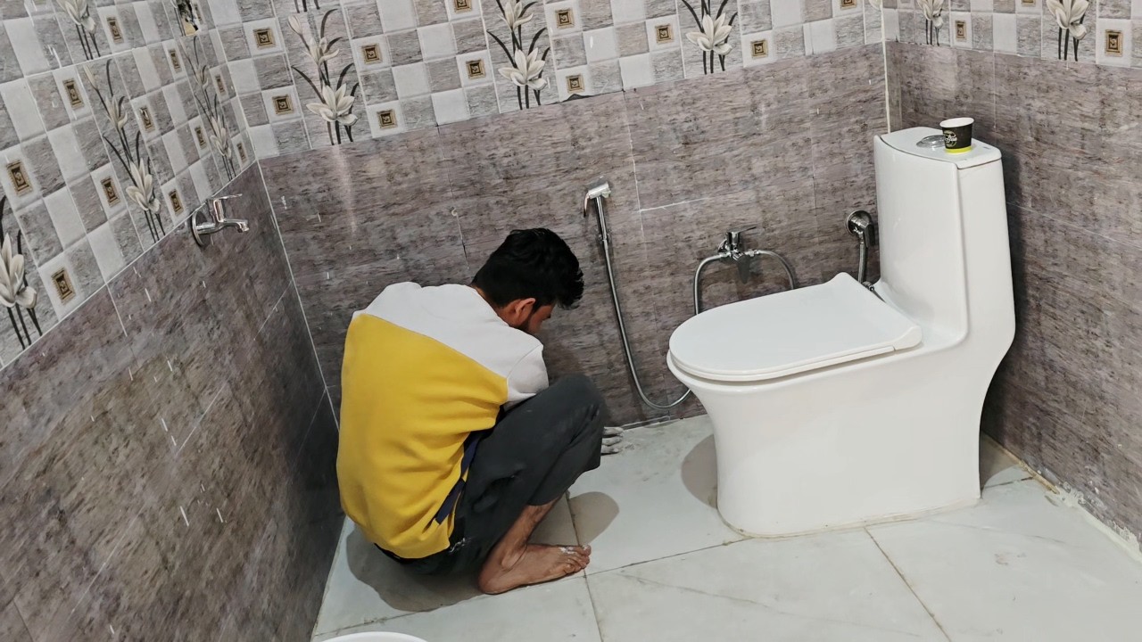 कन्हैया ने आज अपना Bathroom पूरा सेट कर दिया || Guddu and Ishu Show
