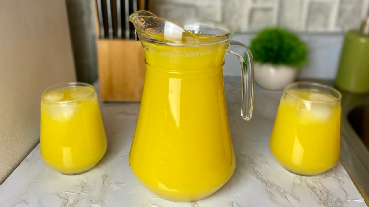 LETS MAKE JAMAICAN MANGO PINEAPPLE AND GINGER JUICE / NATURAL FRUIT JUICE RECIPE