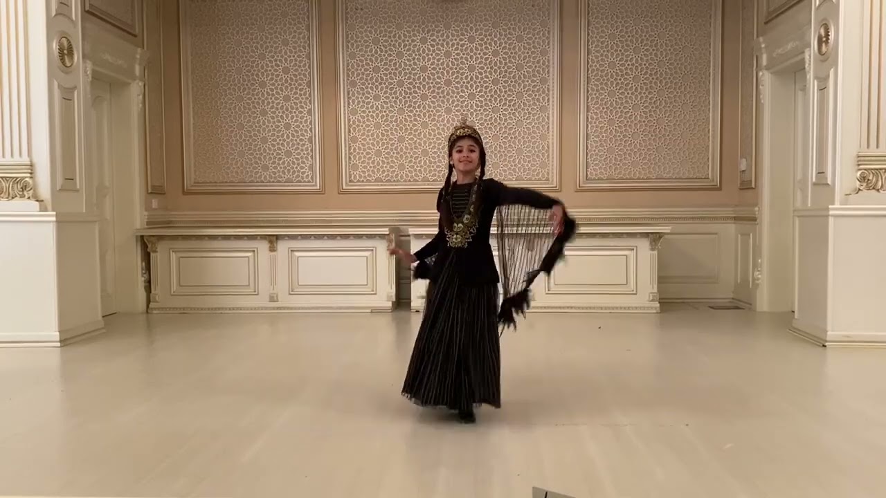 Azərbaycan xalq rəqsi 