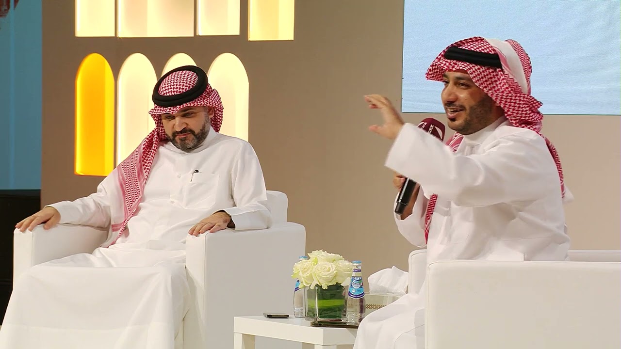 لقاء مفتوح مع الأديب حمود الصاهود والشاعر محمد ياسين صالح بعنوان 