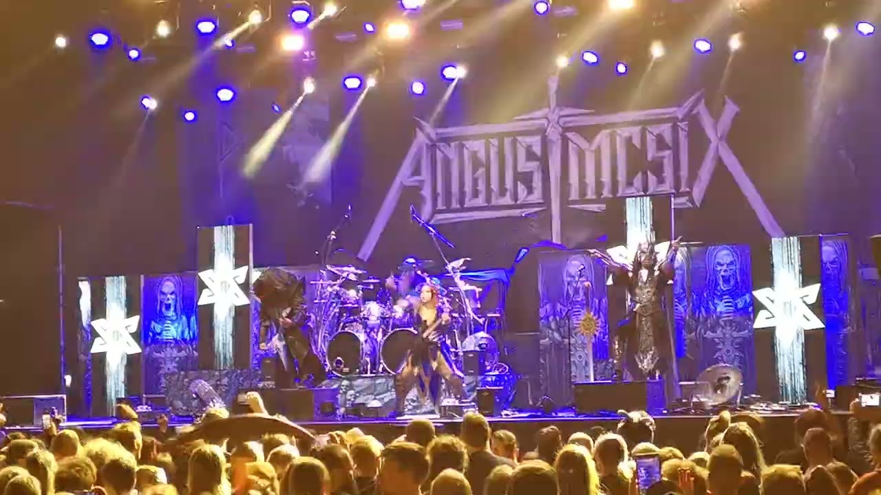 Angus McSix - Master of the Universe (2025.10.02. Live Budapest, Barba Negra Red Stage)