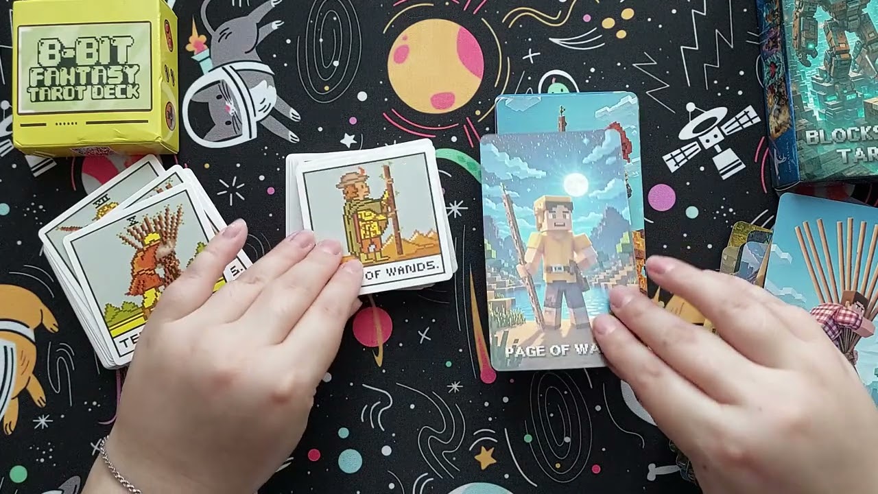 8-bit Fantasy Tarot vs Blockscape Tarot