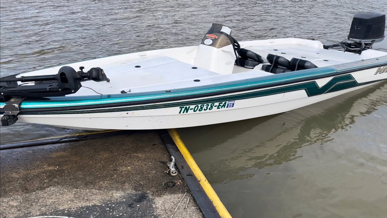 How to set  height on your outboard motor engine.
