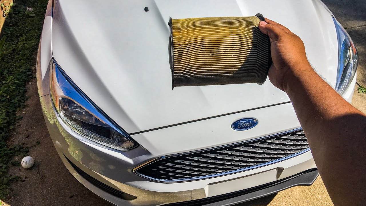 How to Change the Air Filter on a 2017 Ford Focus
