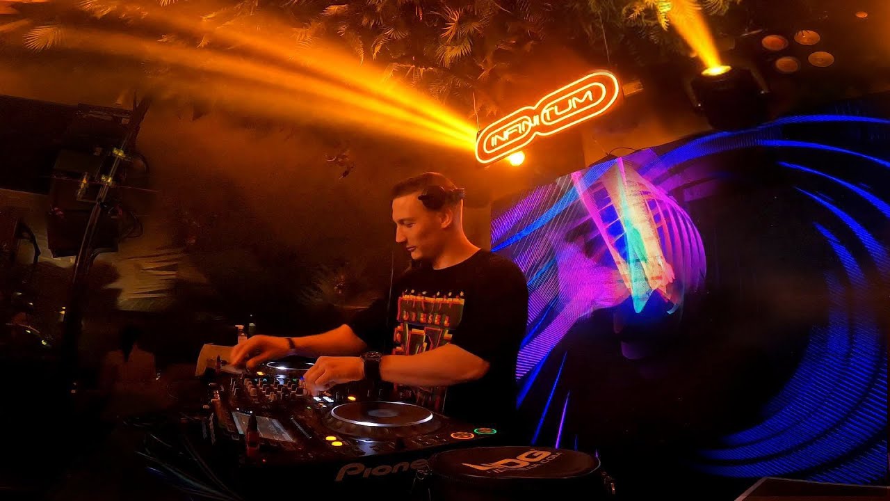 Aplombo at Infinitum Kyiv, in Boho Yosai