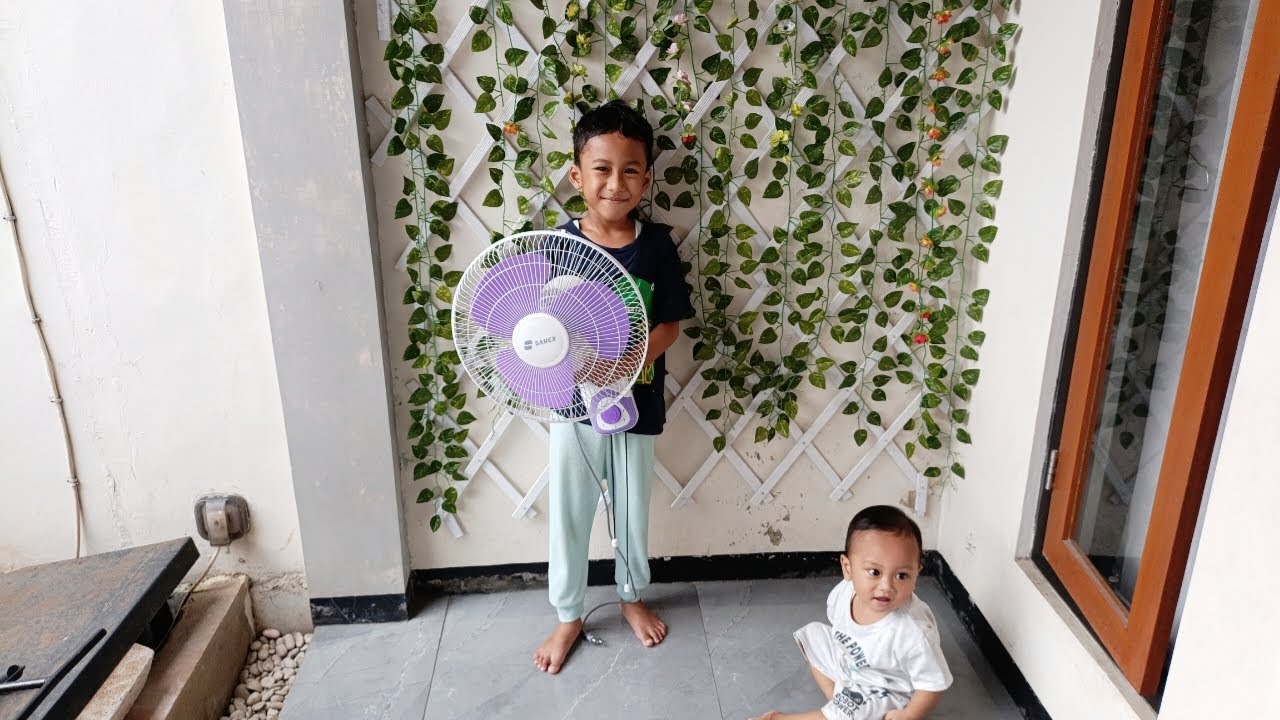 Tragedi Tali Kipas Angin Dinding Putus !!!