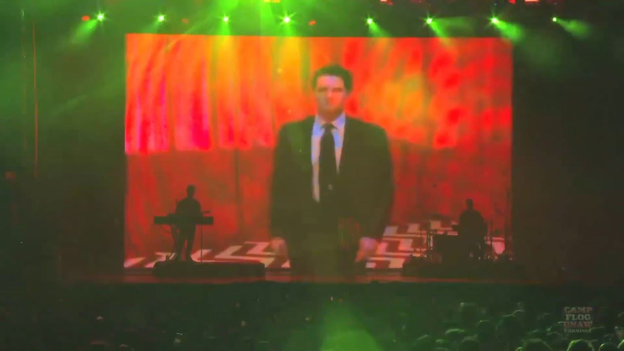 “COPYCAT” - Billie Eilish LIVE at Camp Flog Gnaw Carnival in Los Angeles, CA