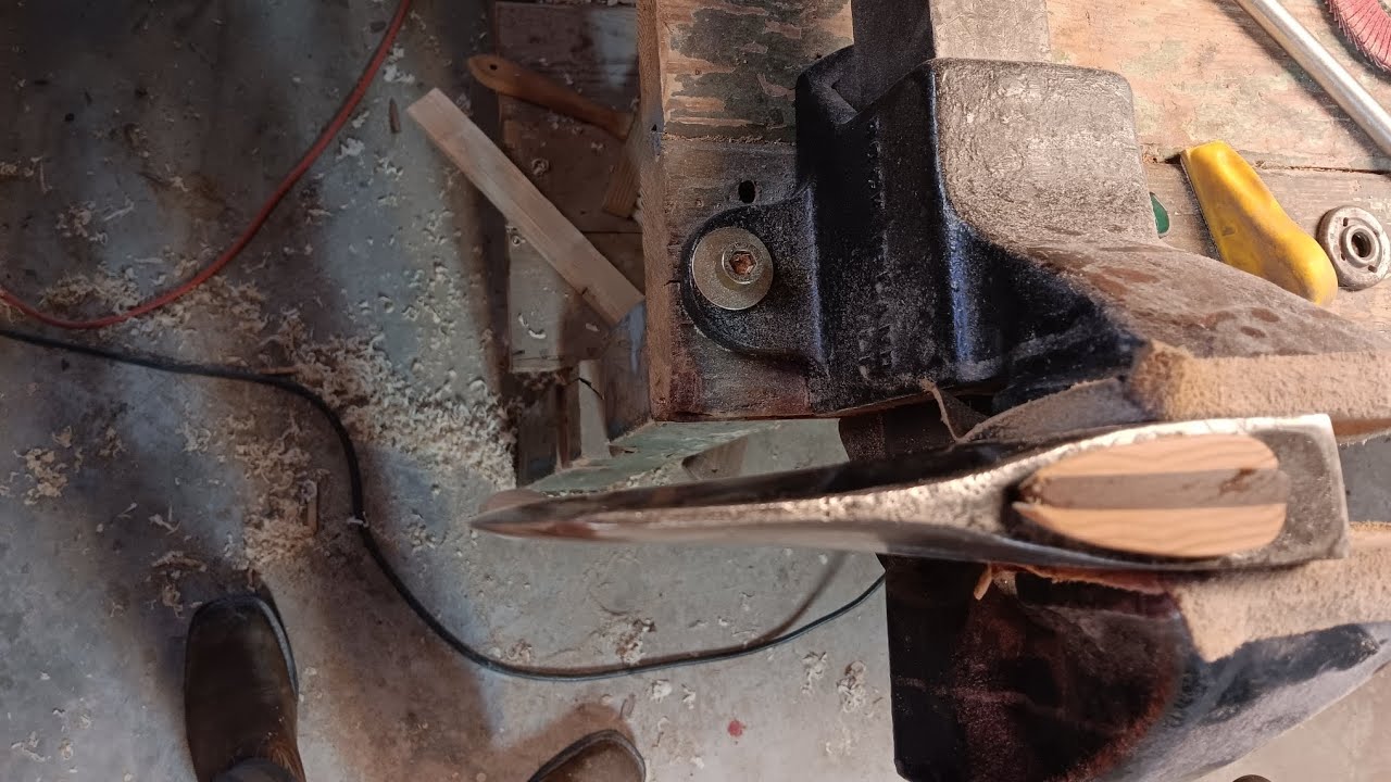 Don't overthink it! You can hang your own axe head! T.D HANDLE CO makes it easier for you. 