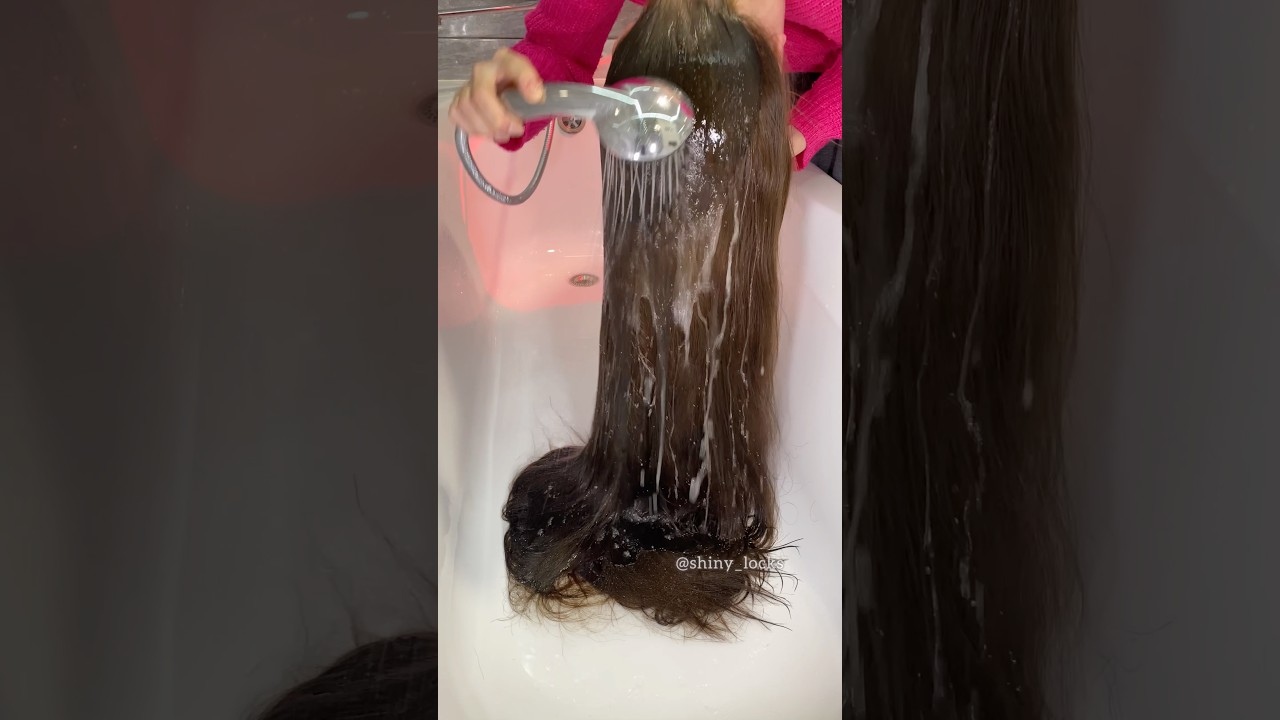 Watch me wash my long hair 👀