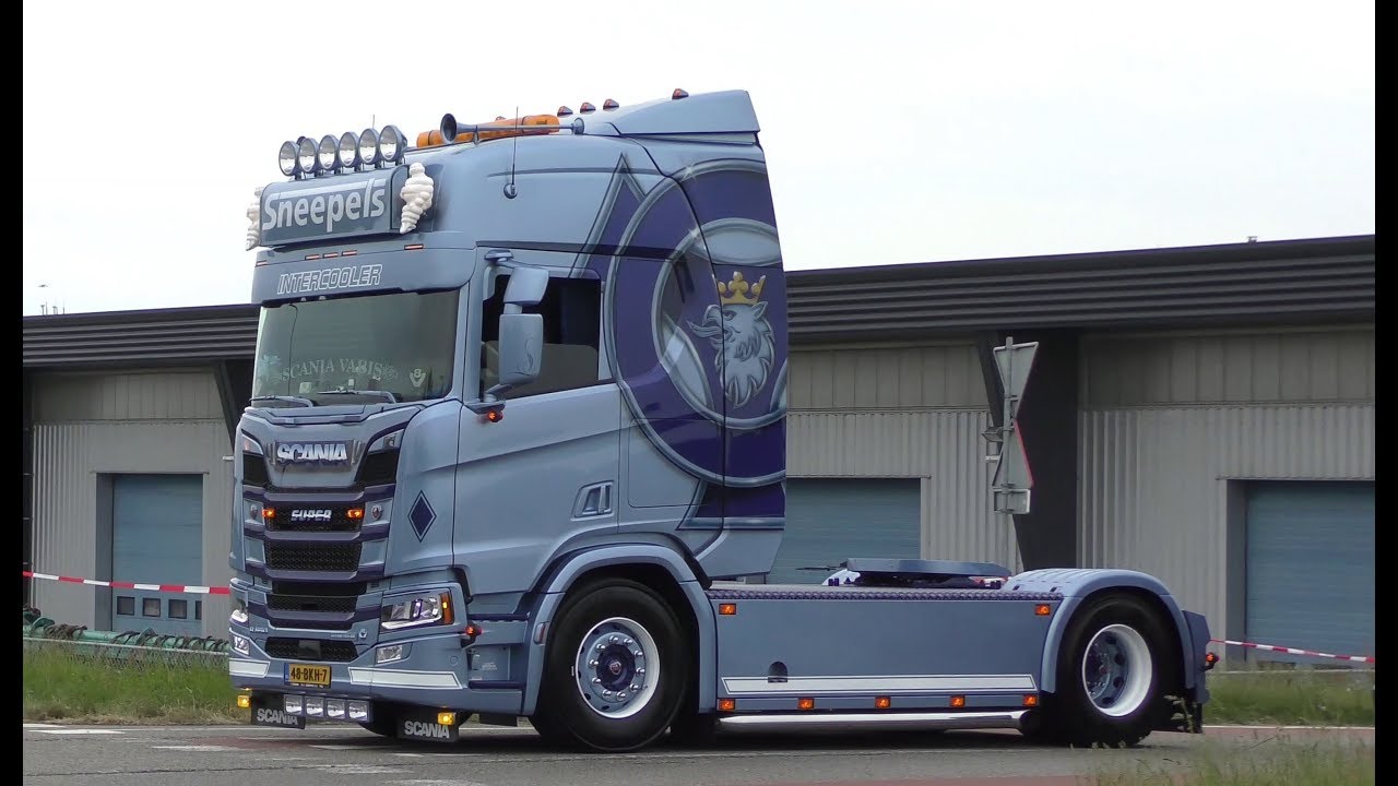 Truckshow Flakkee 2018 with Sneepels New Generation Scania V8 open pipes