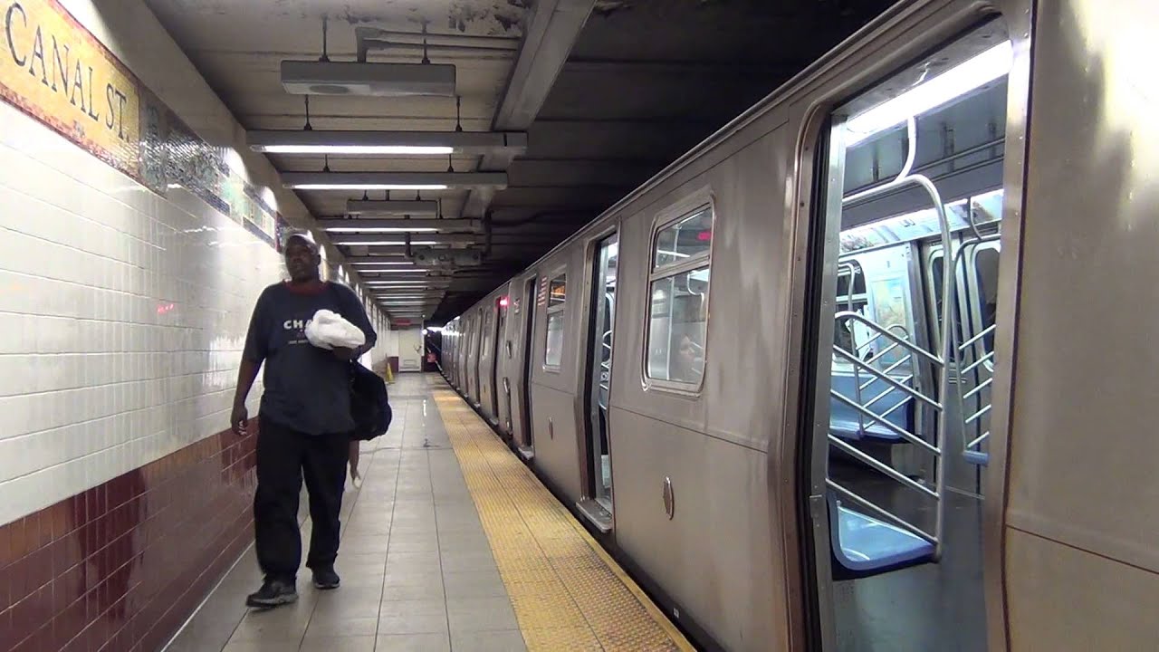 MTA Subway Alstom R160A-2 #9468 on the (R) at Canal Street