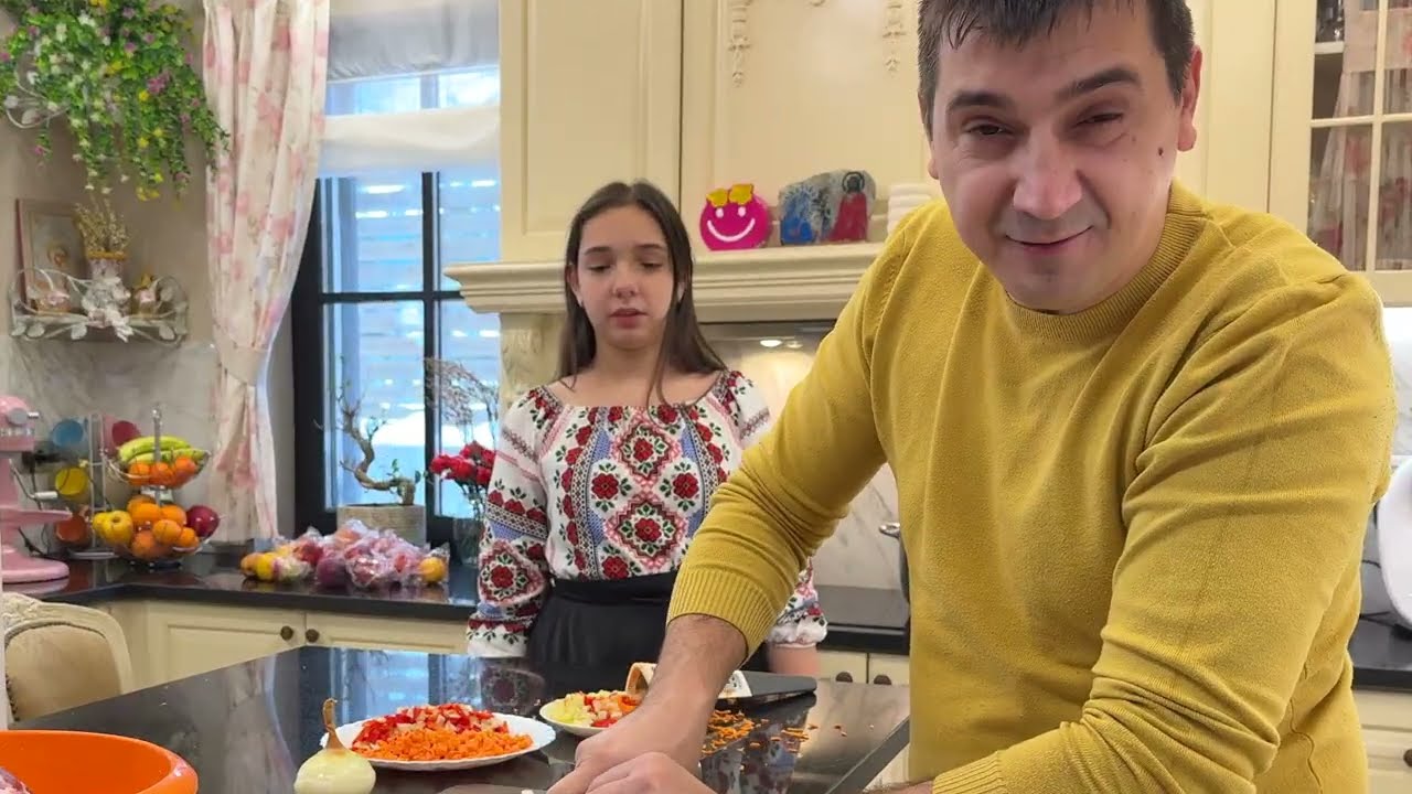 😱 MARA a DESCHIS UN FRUCT DE CACAO ÎN MIJLOCUL IERNII 😱❄️ CE SE ASCUNDE ÎNĂUNTRU?!