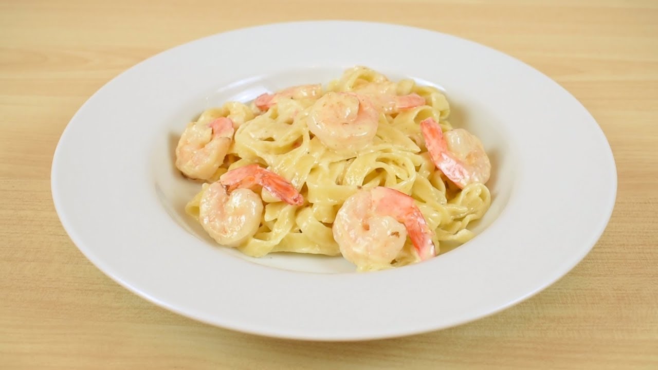 Pasta ar garnelēm saldā krējuma &ndash; parmezana mērcē.