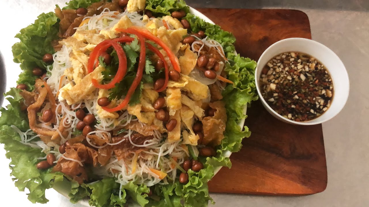 Hôm nay cùng mình làm món bún xào chay, có trứng với cà rốt nhé! Món ăn đơn giản và hấp dẫn❤️