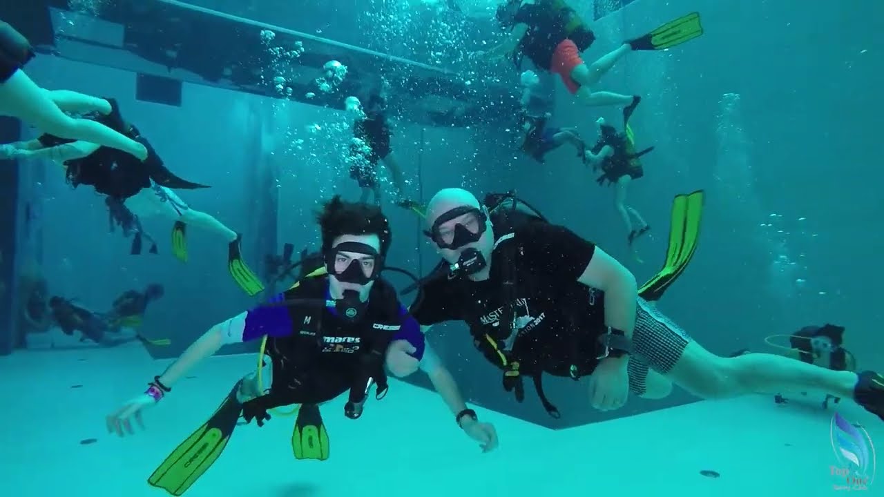 Scopri Y-40 The Deep Joy con il Top One Diving