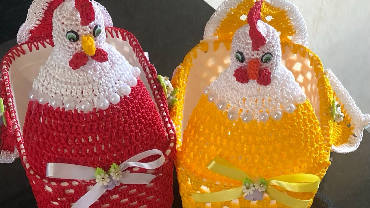 Galinha porta ovos no pote de sorvete.
