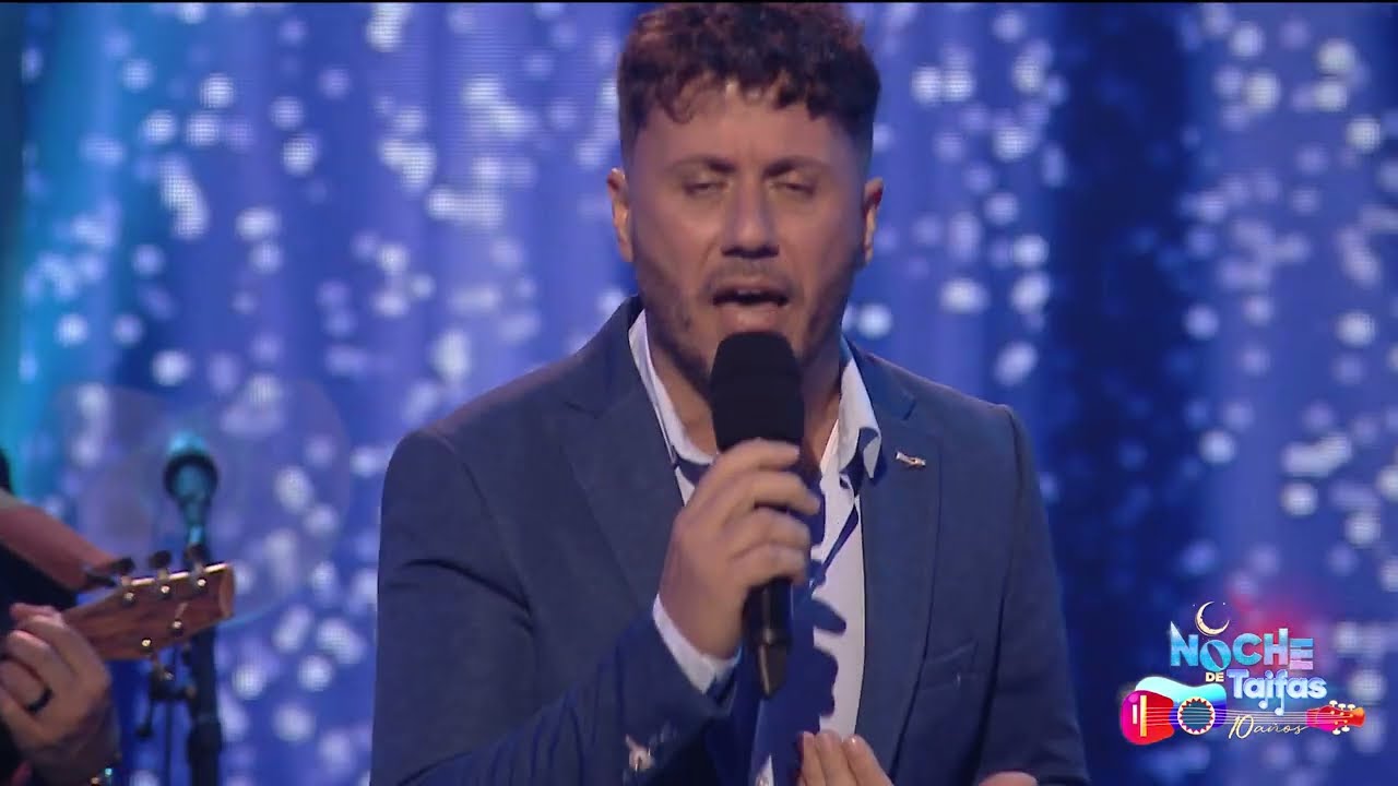 Jonathan Vera canta VOLVER&Eacute;
