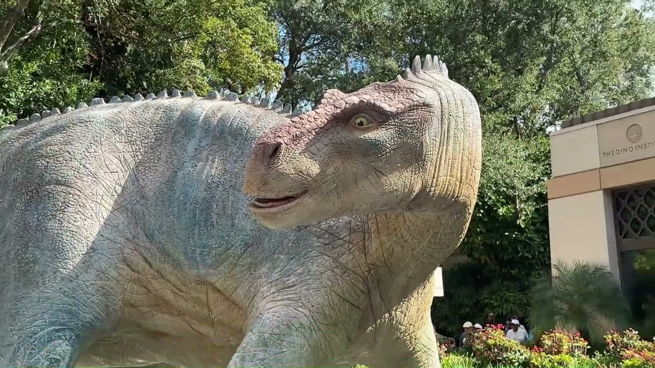 DINOLAND USA  20251226 20260106 WDW 02