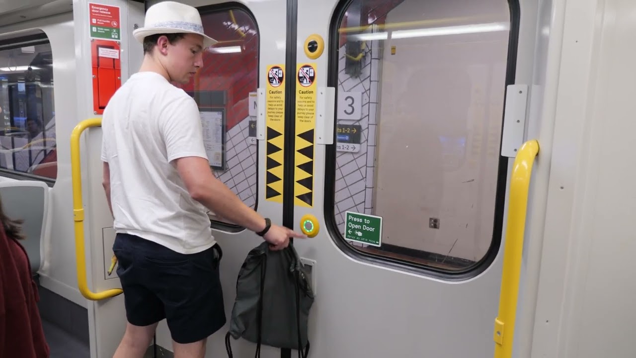 Final City Loop Service from Sunbury | 711M-740M