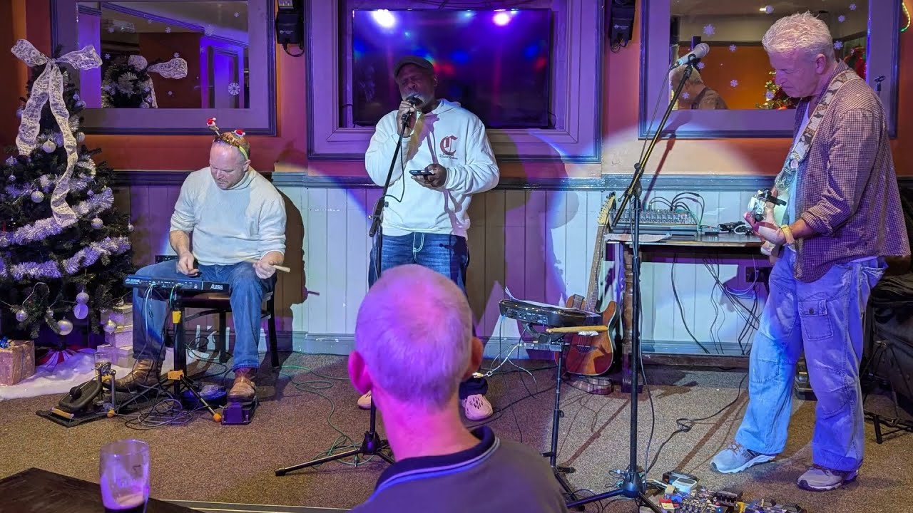 Santa Claus Is Coming To Town live cover Craig Inc Kingfisher Open Mic December 2025