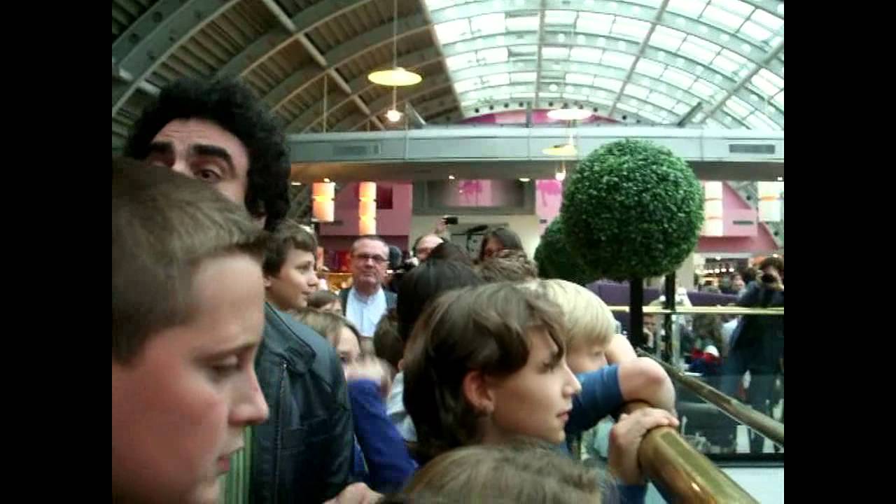 Rolando Villazón, flashmob KaDeWe Berlin 13/09/2013 - Hallelujah (Handel)