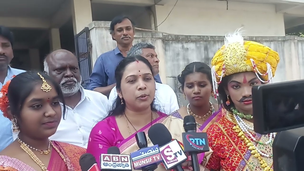 ఉయ్యాలవాడ నరసింహ రెడ్డి మన జిల్లా వాసి కావడం గర్వకారణం. కైప పద్మలత.కౌన్సిలర్