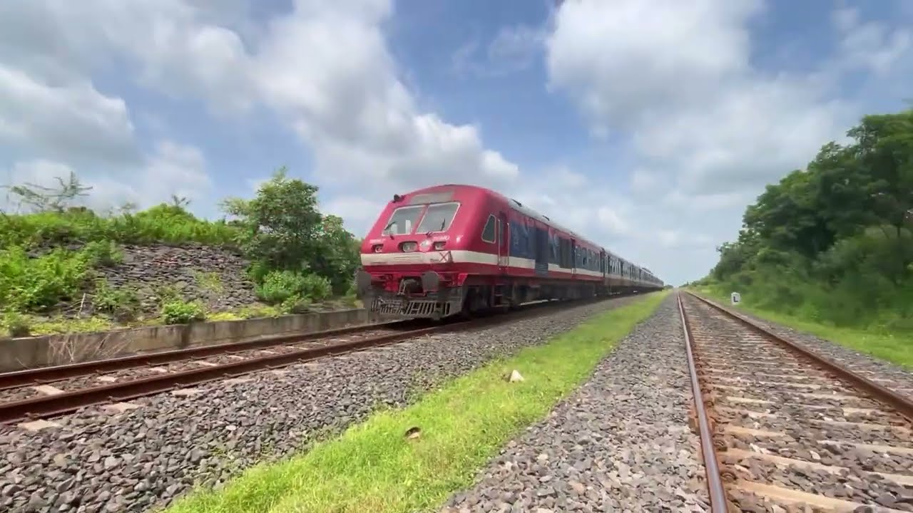 Old Vintage Demu passengers : CNG and Diesel Charge Trains Beautiful Skipping Scenario : Indian Rail