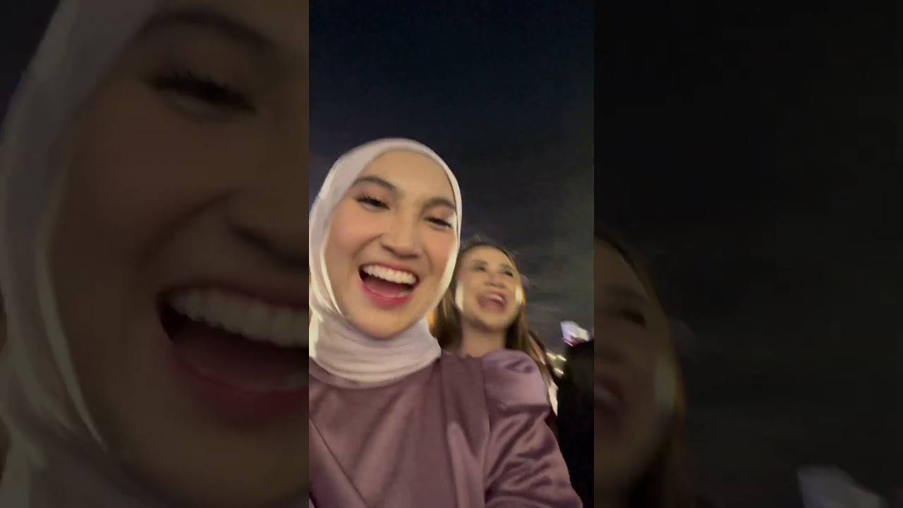 Lolly cafe konser di pernikahannya