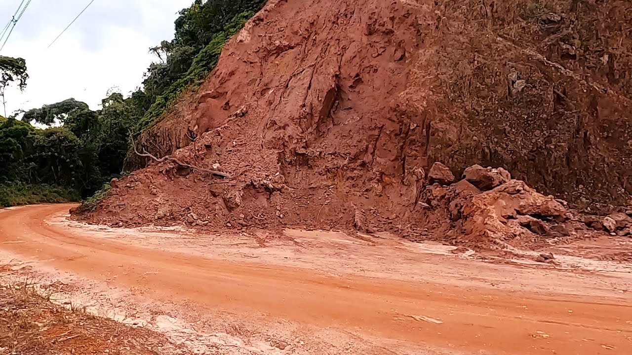 Reportagem | Moradores de Macaé de Cima, em Friburgo, aguardam soluções para as estradas
