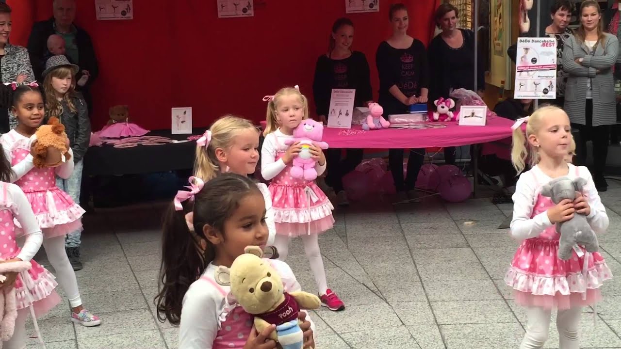 Optreden Dédé danceballet Lenthe 20-9-2015
