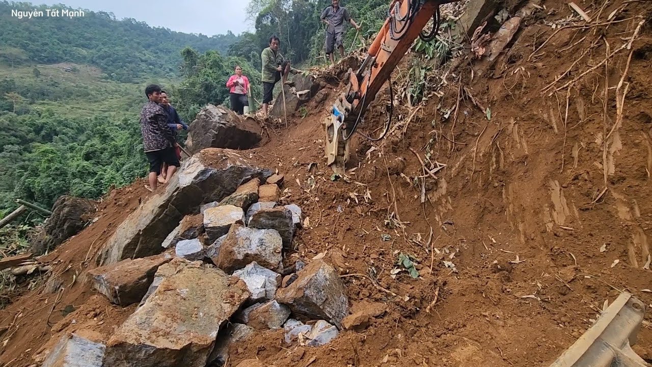 CAO TỐC LŨNG CÁNG ĐỐI ĐẦU VÁCH ĐÁ KHỦNG XANH LÈ SỐ 3, Bà con TÁ HỎA TÌM ĐƯỜNG. Nguyễn Tất Mạnh