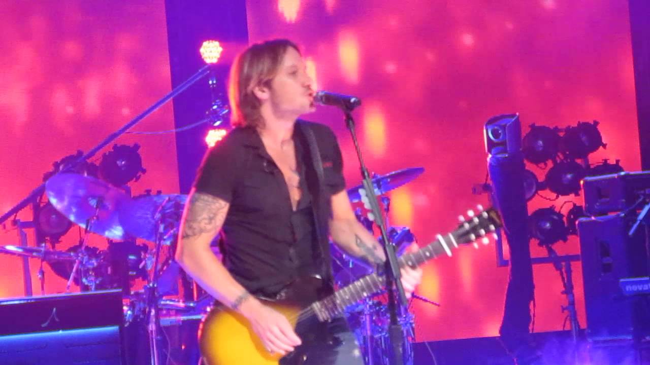 Keith Urban Cincinnati OH 7-18-13 Light the Fuse Tour Stupid Boy