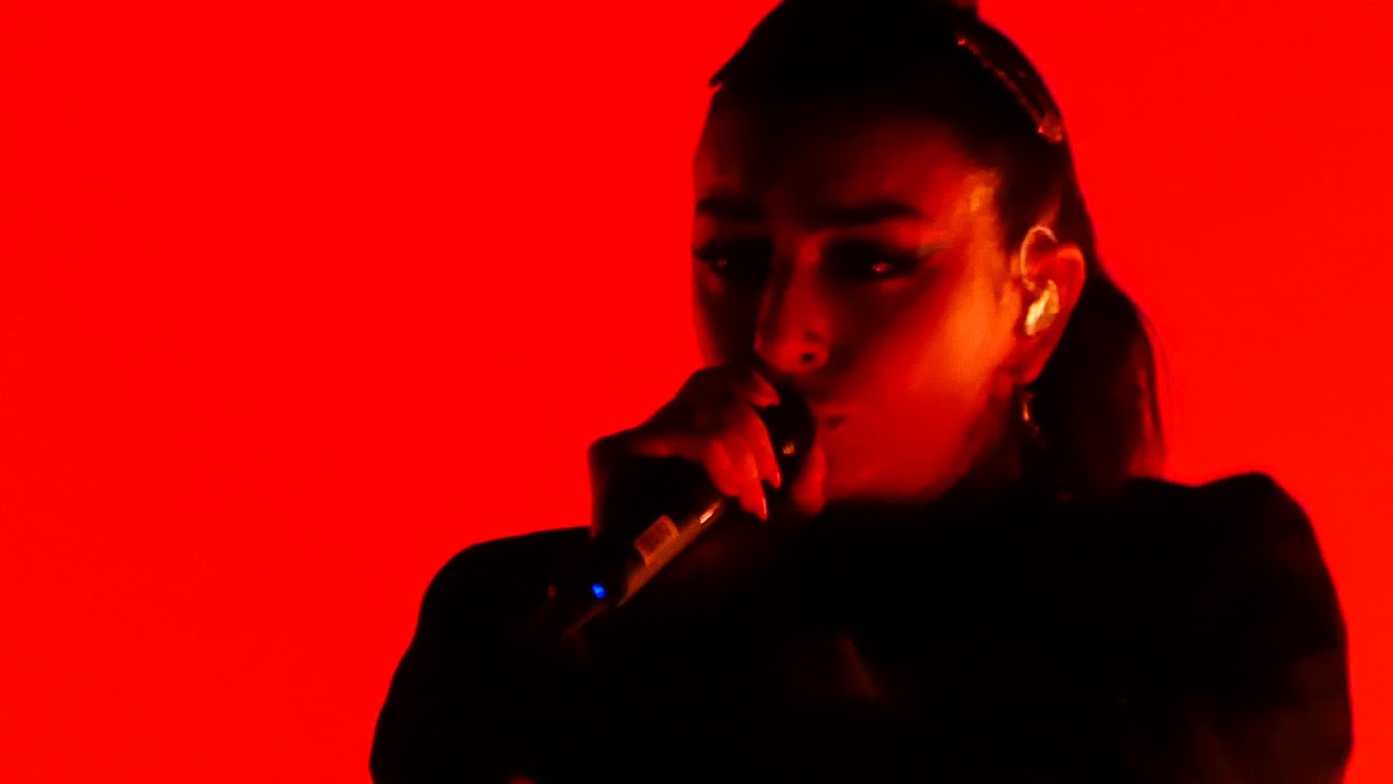 Charli XCX, 