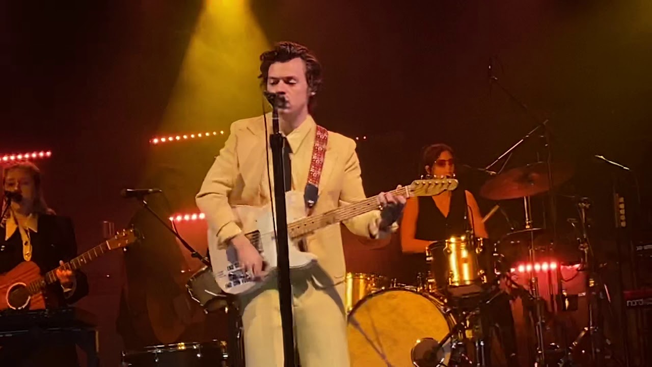 Golden Harry Styles secret show London Electric Ballroom 19th December 2019 - full song