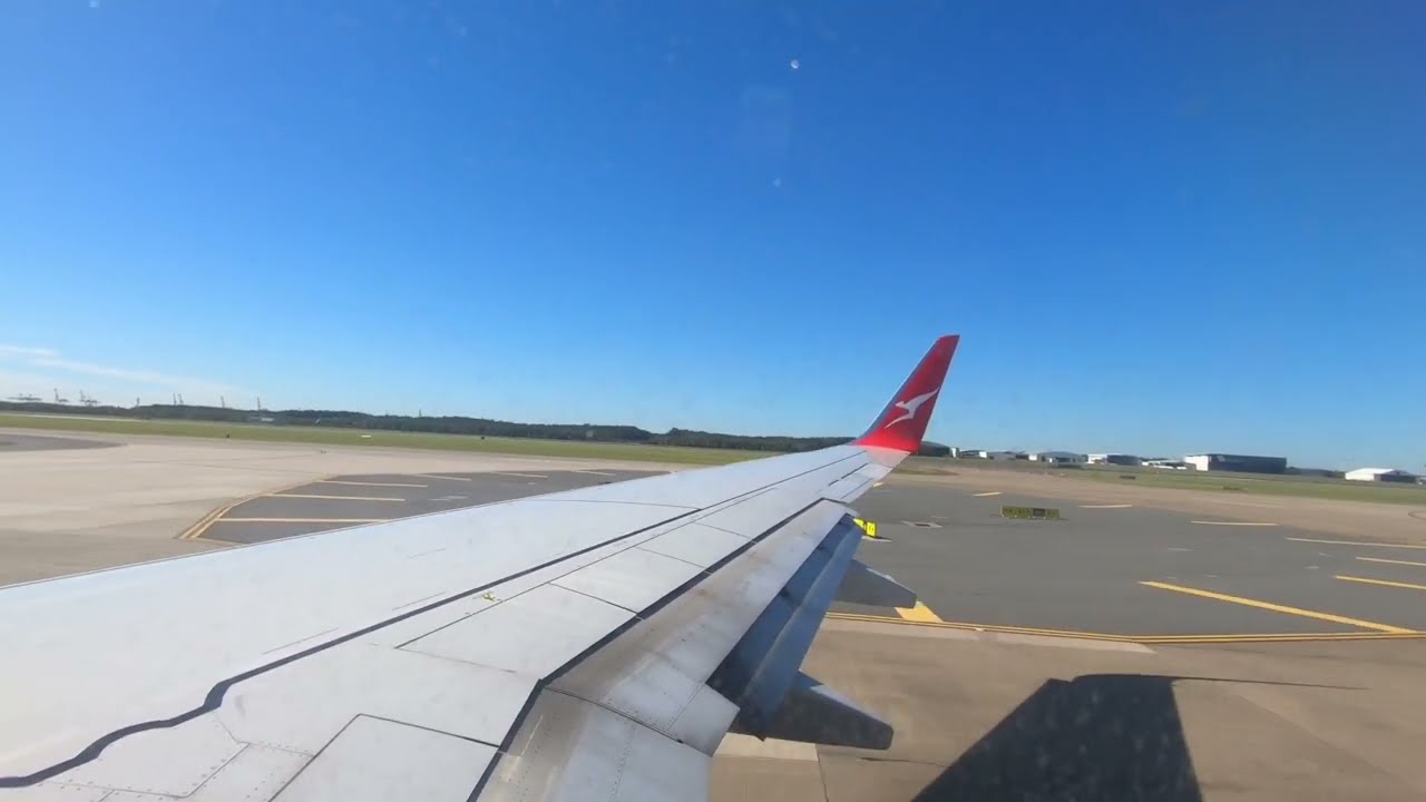 Qantas | Brisbane to Perth | Boeing 737-800
