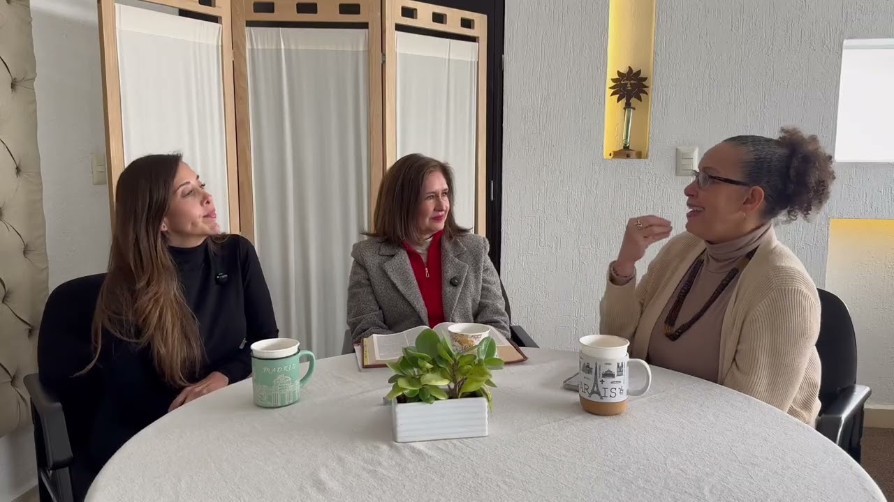 Cafecito con Mujeres de Excelencia - Amigas en la Fe
