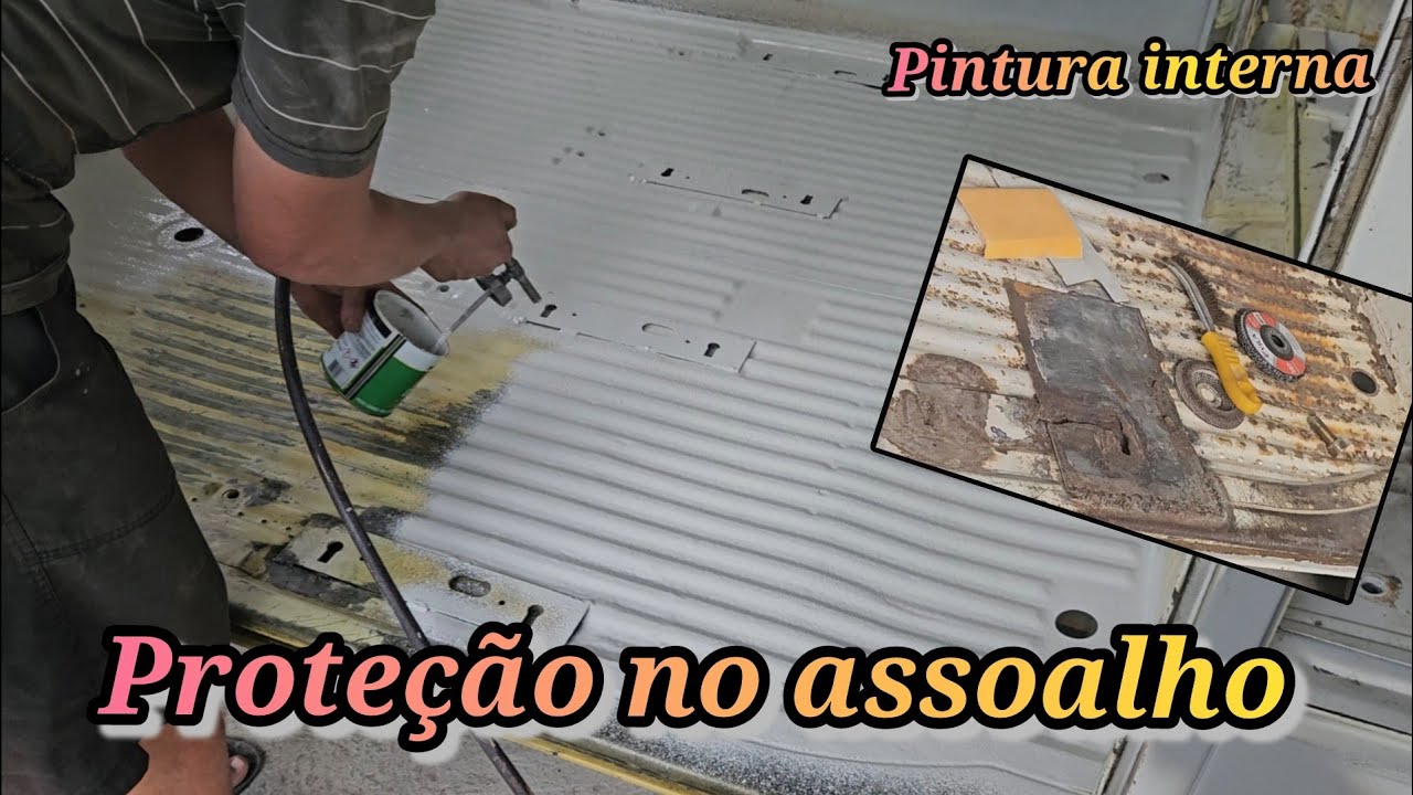 Recuperamos o assoalho da kombi e pintamos a parte interna