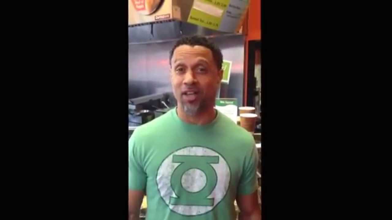NBA Legend Mahmoud Abdul-Rauf stops by Afro Deli and gives an impromptu endorsement!