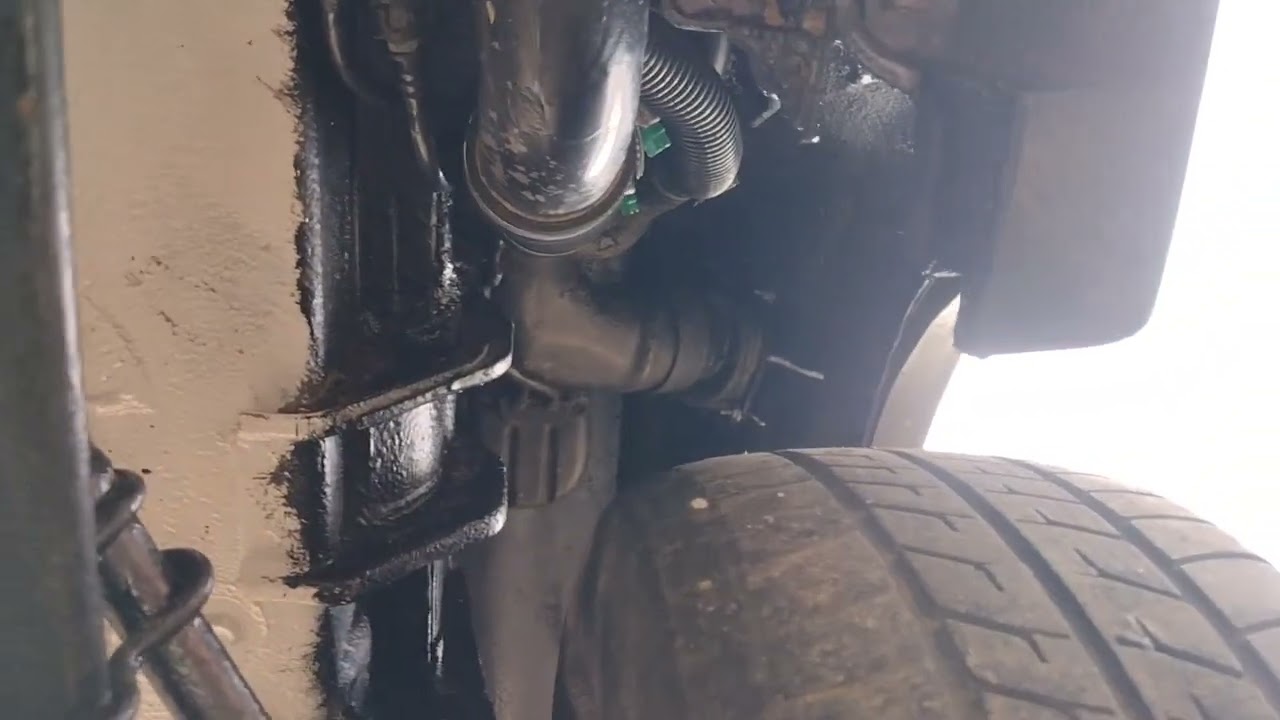 Como tirar remover reservatório tanque de combustível gasolina da Camionete Fiat Strada