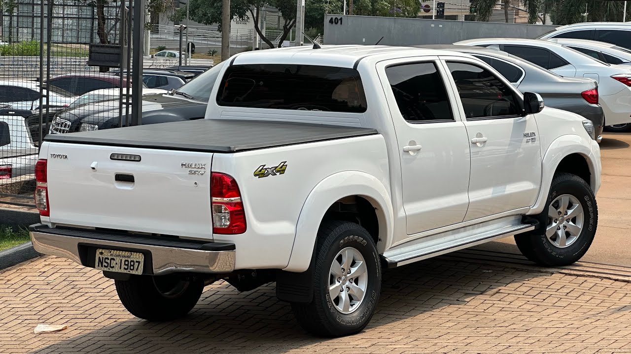 HILUX FLEX 2012 4X4 É BOA ?  - A VENDA