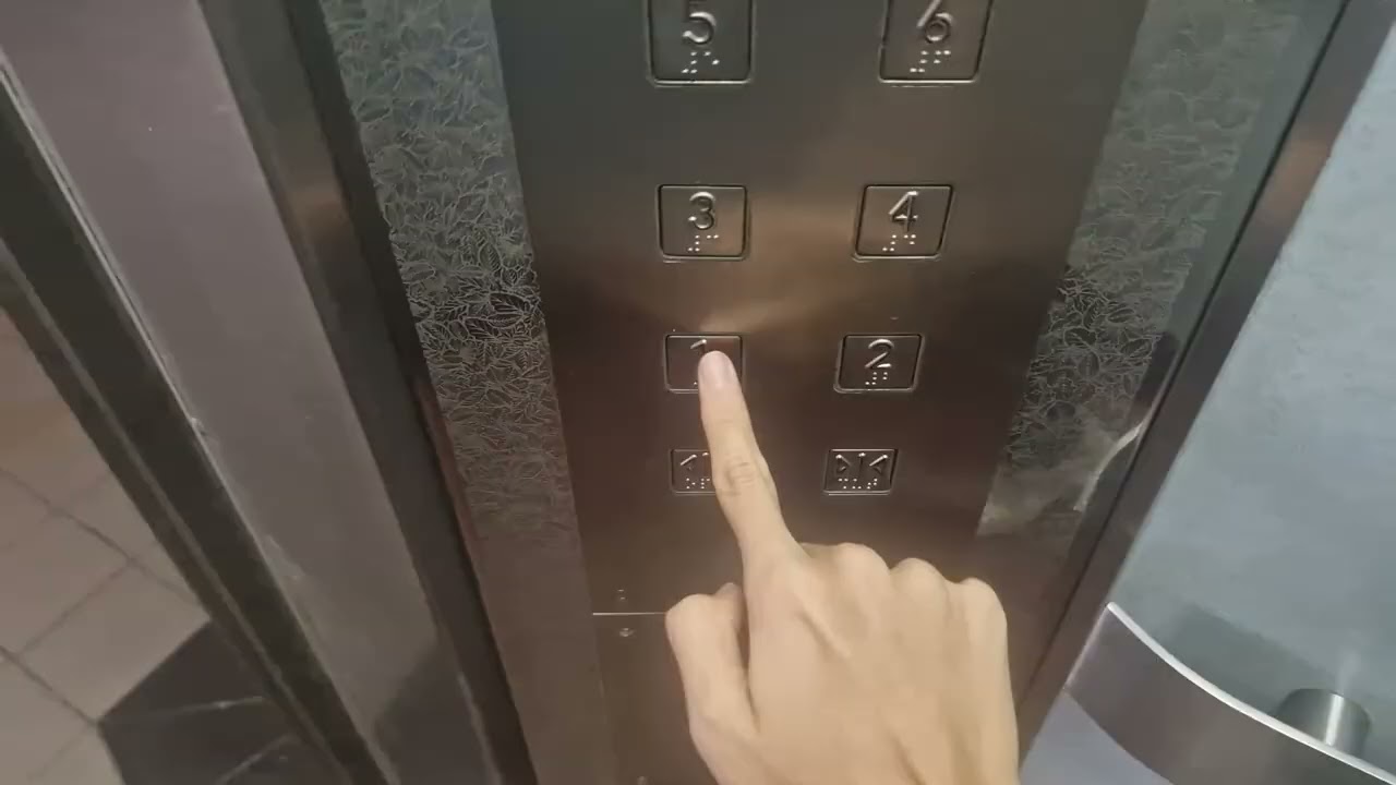 Block 895A Woodlands Goldstar Elevator Lift B