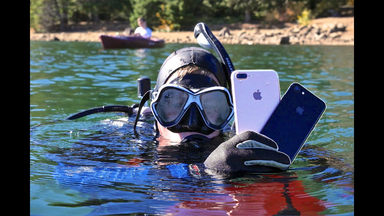 Scuba Diving With iPhone 7! How Deep Without a Case?