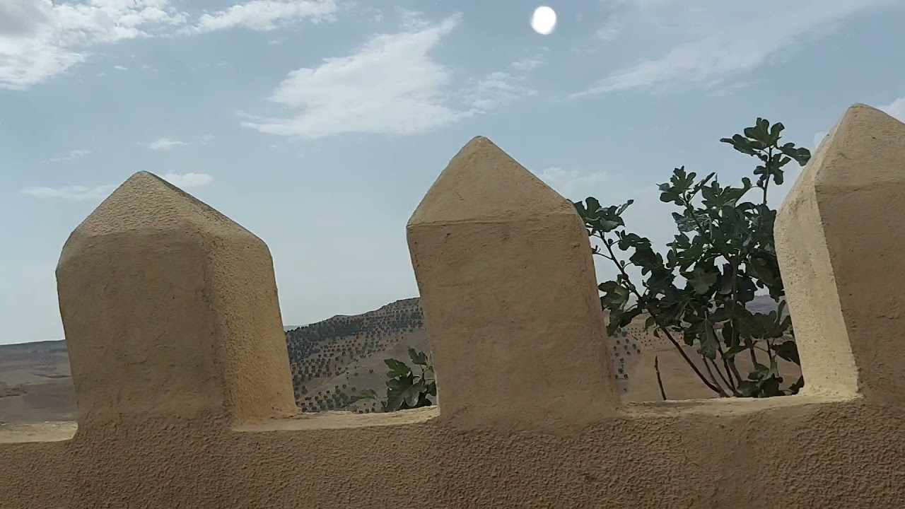 بداية كونجي انا و لحبيب  اتجاه مدينة تازة الغالية و hôtel les pyramides