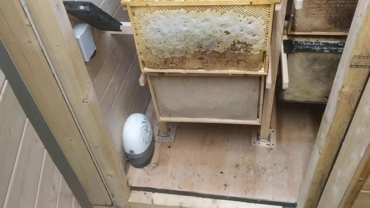 Uložení souší a rámků mezistěn bez použití chemie