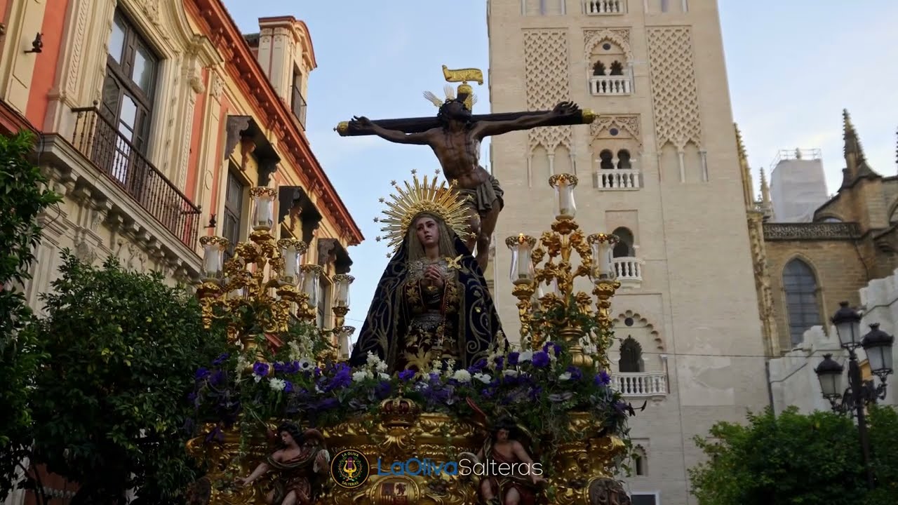 Procesión de Semana Santa en Sevilla | Extraordinaria 450 Años Museo (Sevilla) 2025