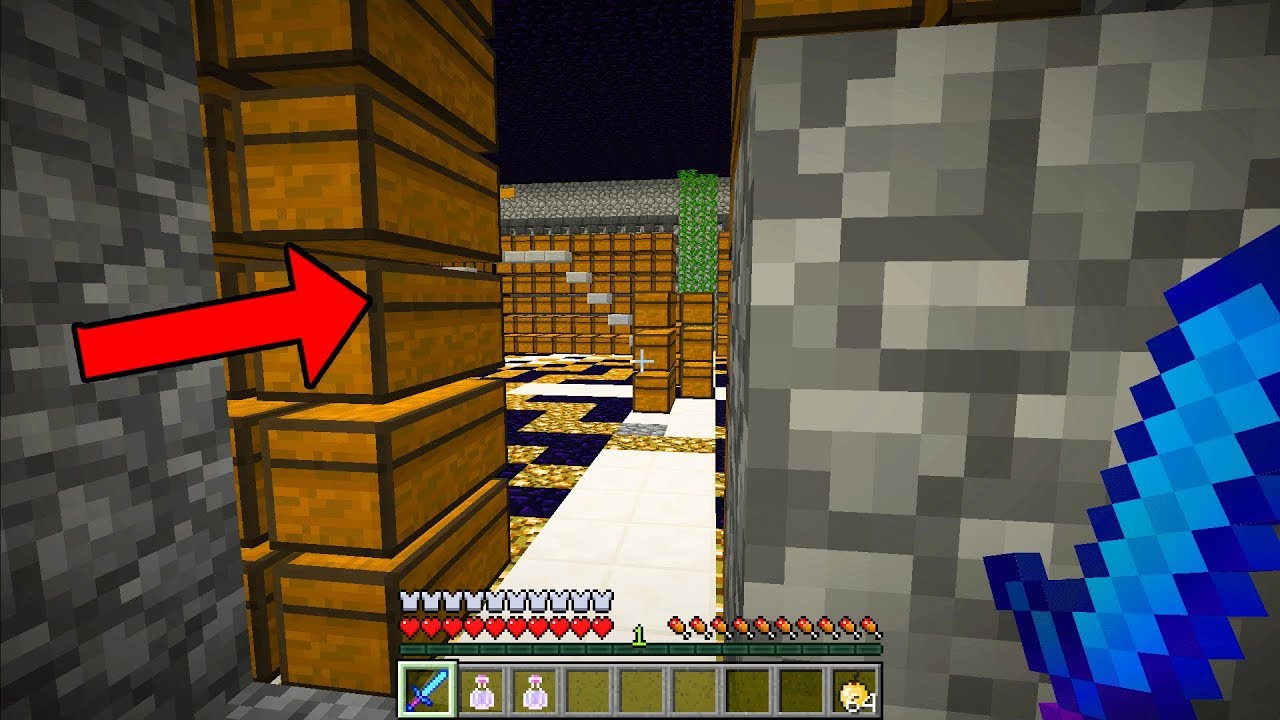 I couldn't resist raiding this $60,000,000 Minecraft Faction Base..